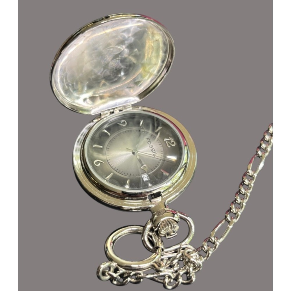 New FOSSIL POCKET WATCH Date Indicator QUARTZ/BATTERY Silver Tone GRAY DIAL